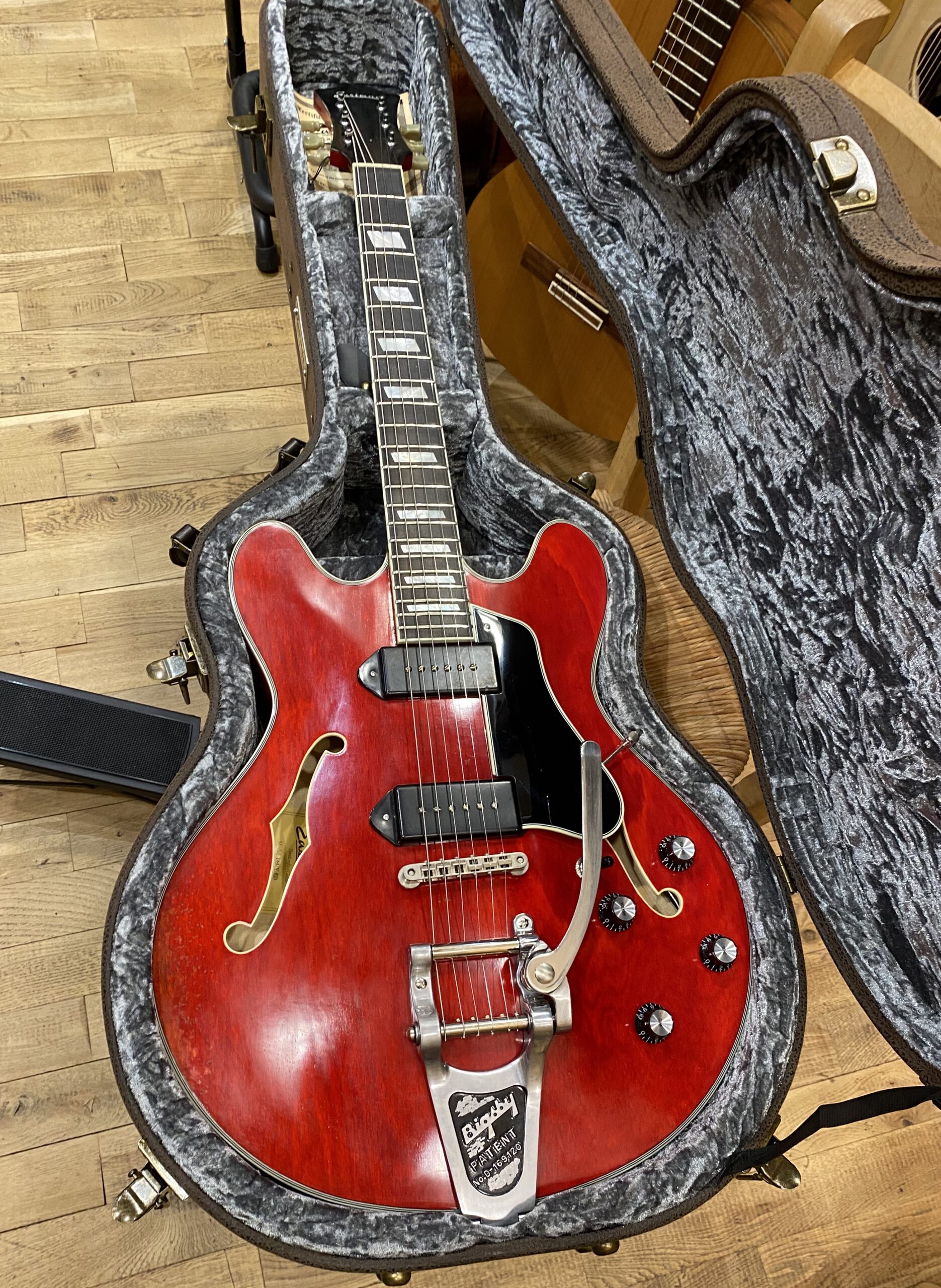 Eastman T64 v